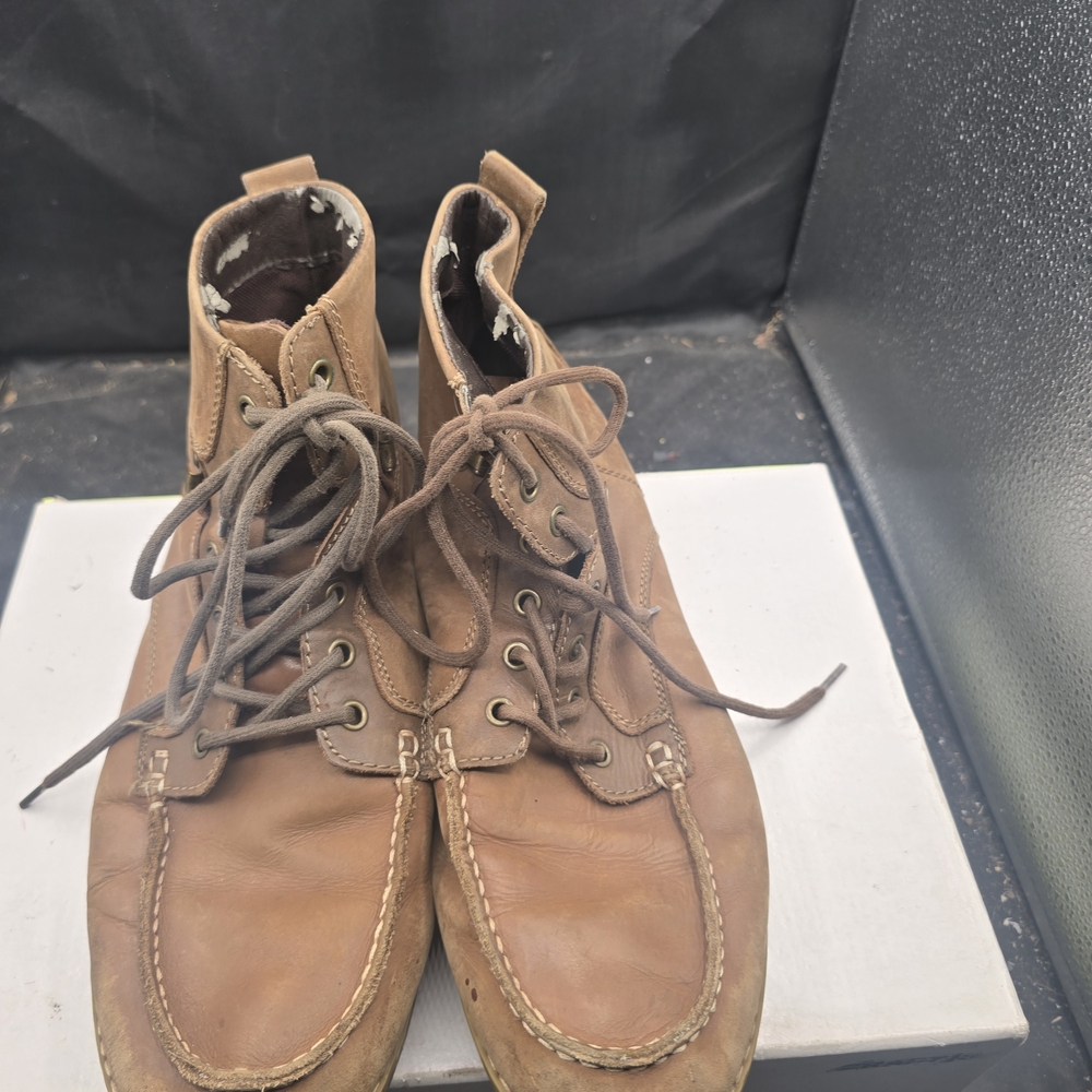 GBX Tan‎ Leather Lace-Up Boots